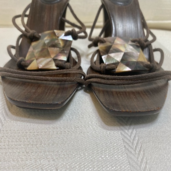 Gucci dark wood slide heels Sz 7 1/2 - Picture 2 of 6